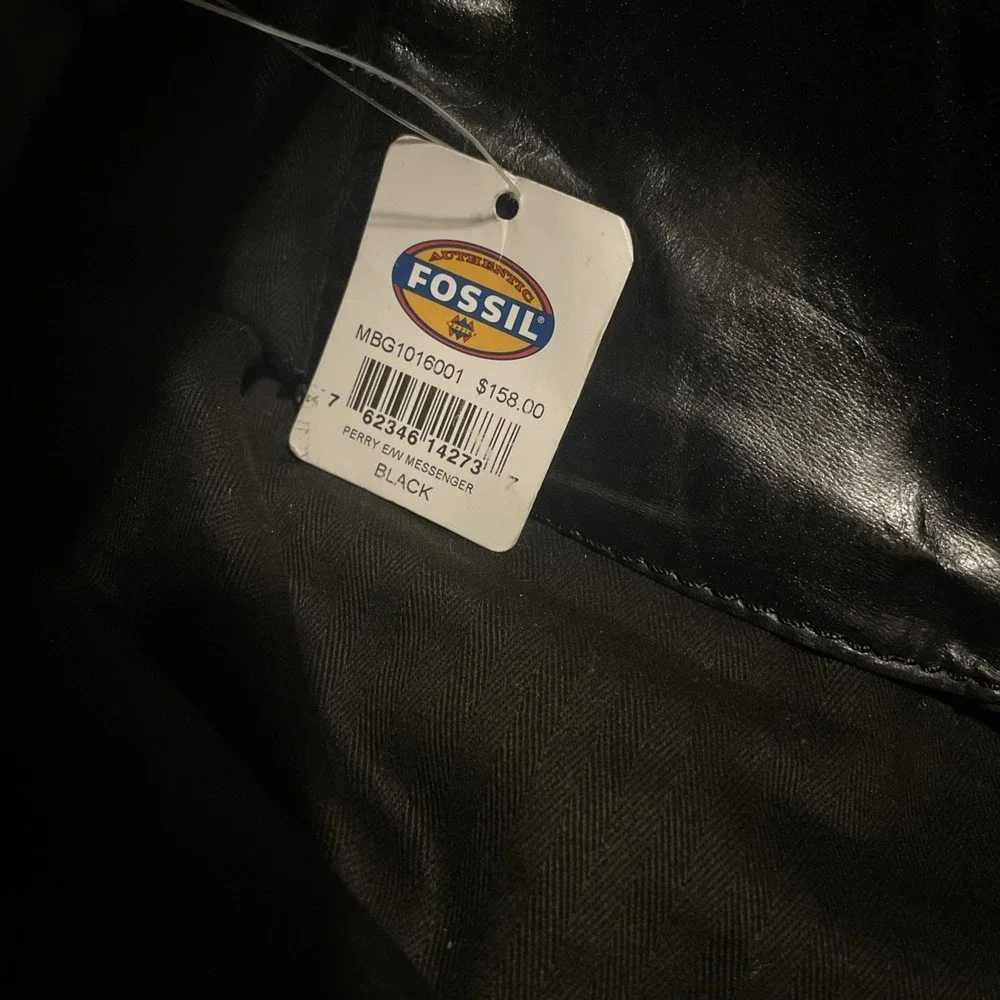 Fossil genuine leather